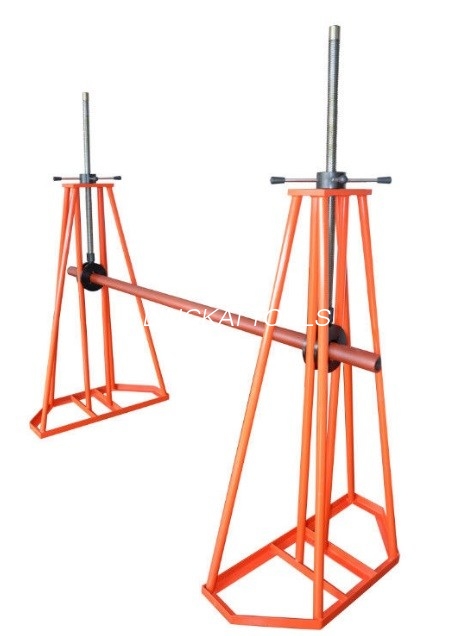 Foot Brake Hydraulic Cable Drum Stand သည် Trapezoidal Structure ဖြင့် ရွှေ့ရလွယ်ကူသည်။