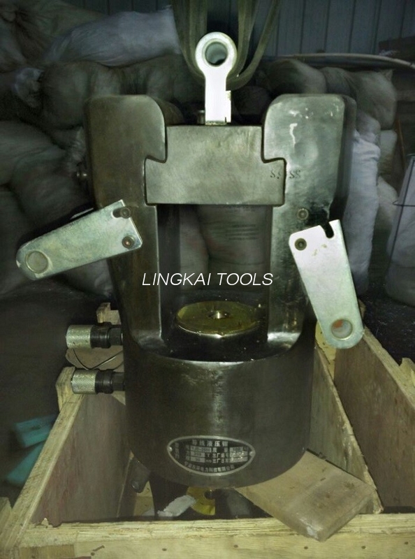 ဆဋ္ဌဂံခေါင်းပါရှိသော ACSR1440 Terminals အတွက် 35mm Stroke 200T Hydraulic Crimping Tool
