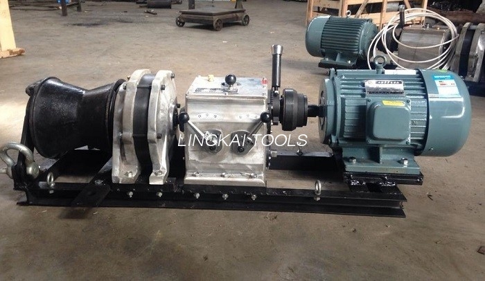 ပါဝါဆိုက်လျှပ်စစ်ကြိုး Winch Puller 220V / 380V 2.2KW ကြိုးကြိုးဆွဲခြင်းအတွက်