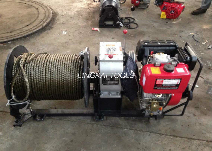 စွမ်းရည် 30KN 3 Ton Power Puller Winch Pulling / Hoisting 8m / Min Fast Traction Speed